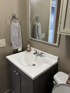 Room for rent in Sterling Heights, MI $800, other