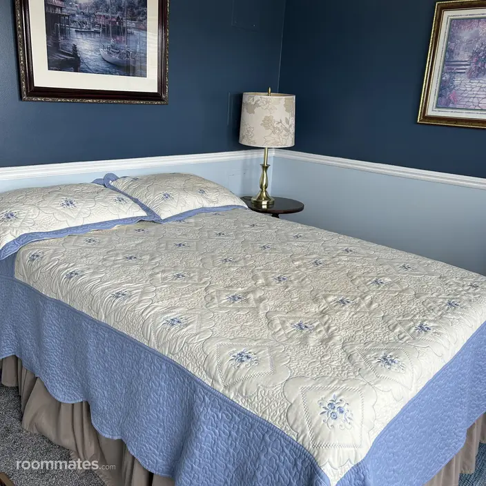 Room for rent in Sterling Heights, MI $800, house