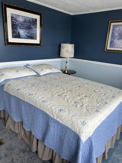 Room for rent in Sterling Heights, MI $700, house