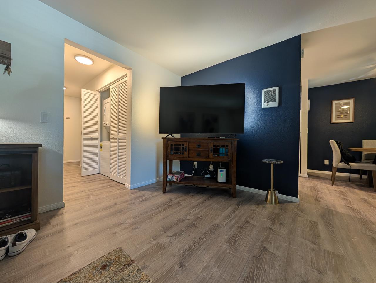 Profile photo 3 of 12