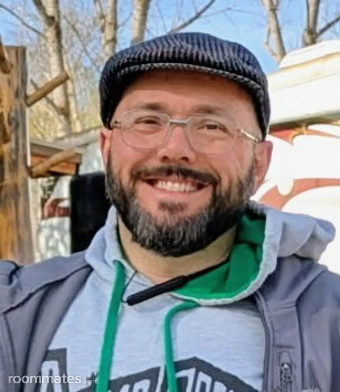 Profile photo 3 of 4