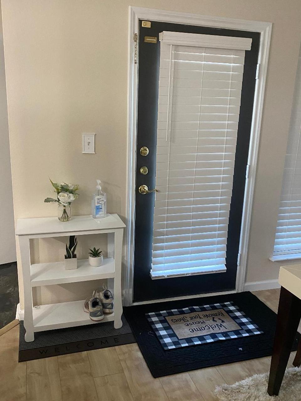 Profile photo 11 of 12