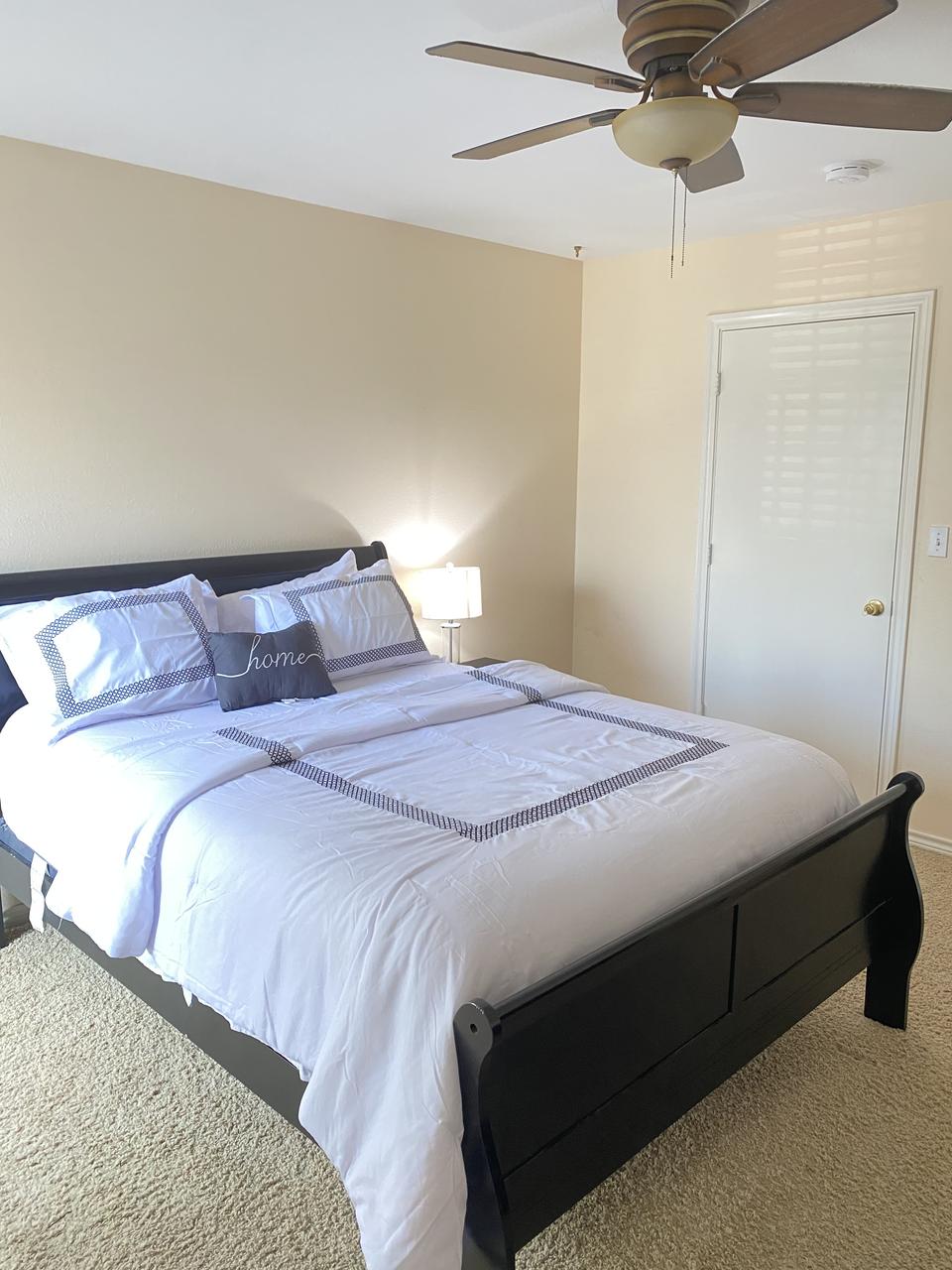 Profile photo 10 of 12