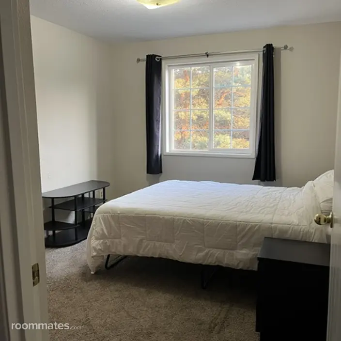 Room for rent in Milwaukie, OR $1195, house