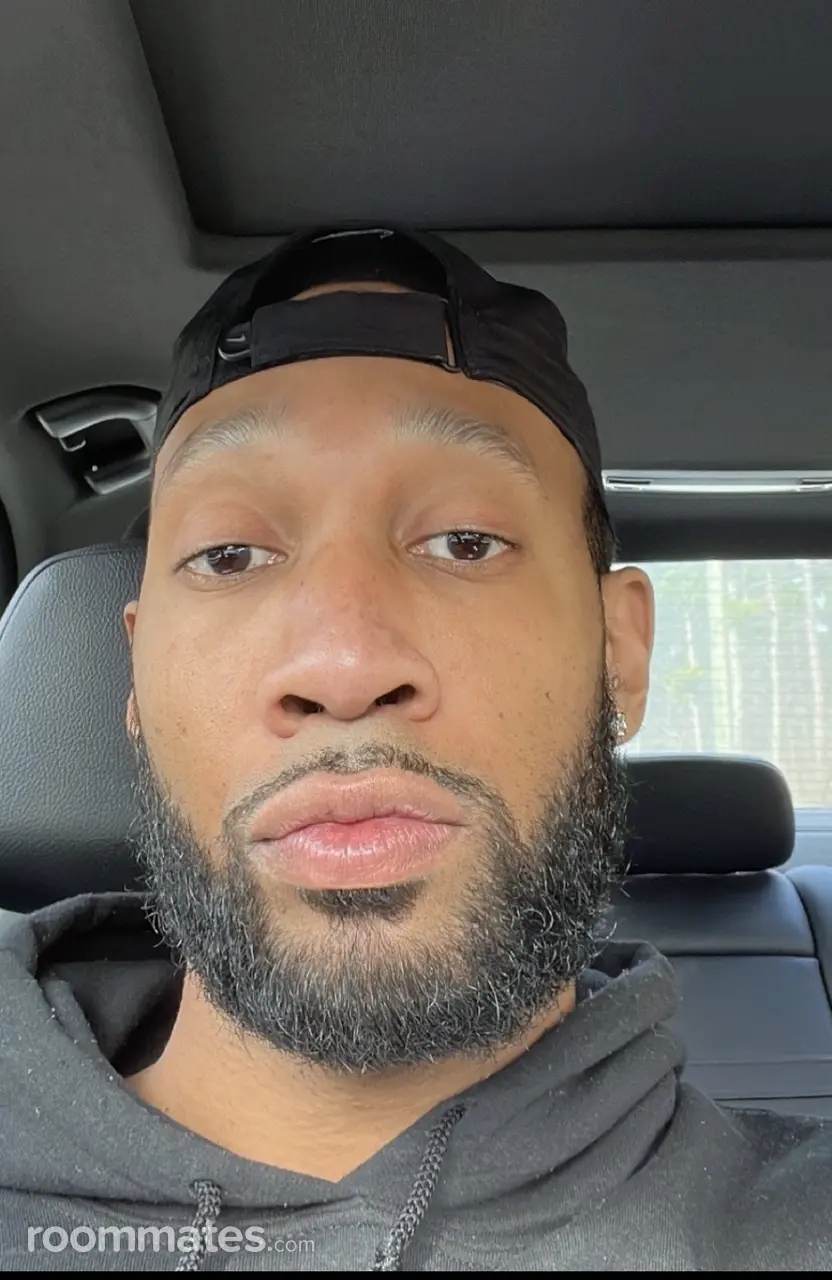 Profile photo 4 of 4