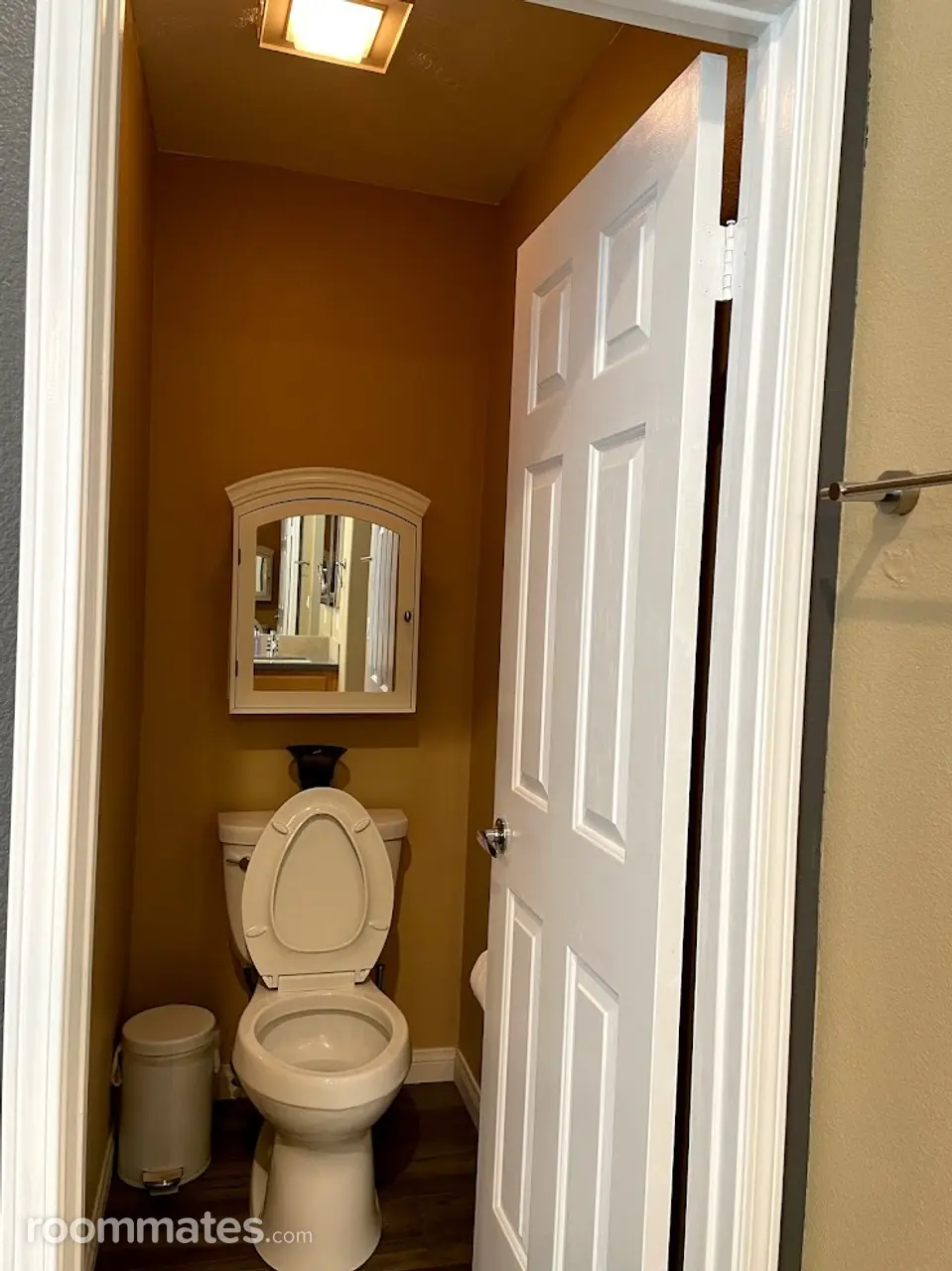 Profile photo 7 of 11