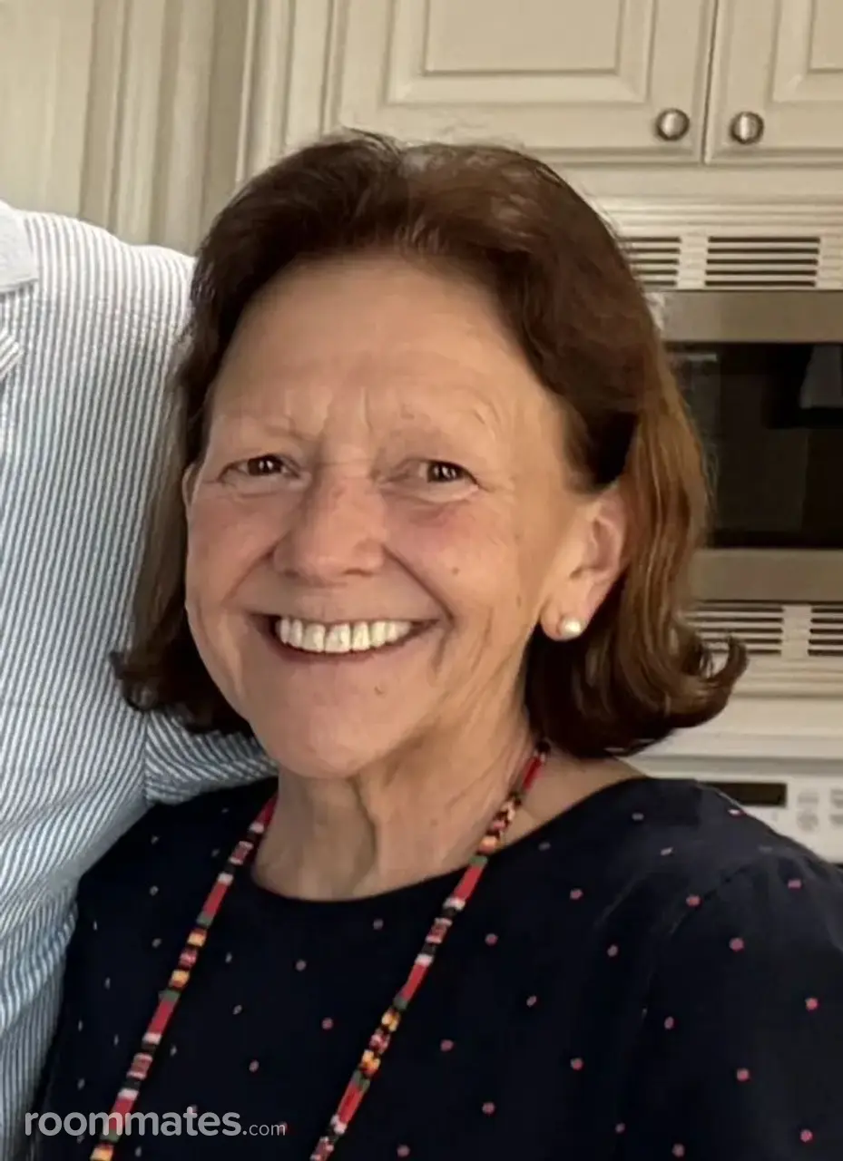 Profile photo 7 of 7