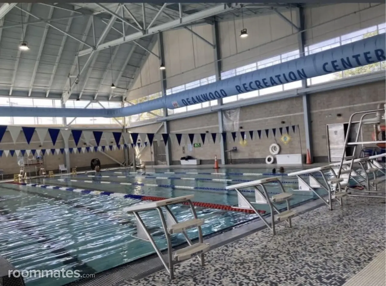 Profile photo 8 of 9