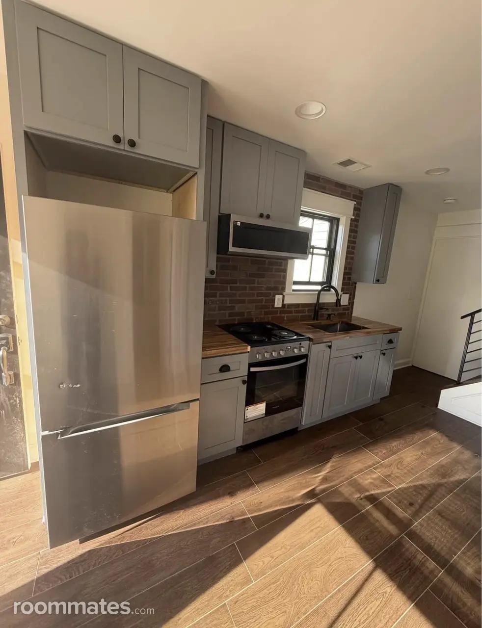 Profile photo 1 of 9