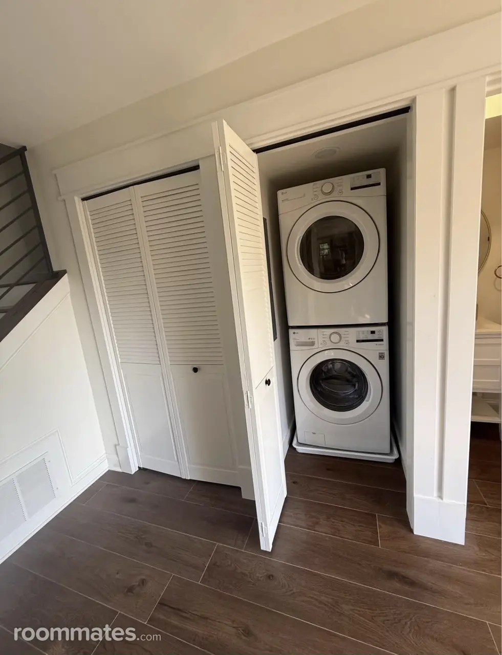 Profile photo 7 of 9