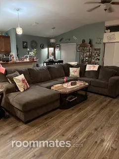 Room for rent in Riverview FL $1000, house