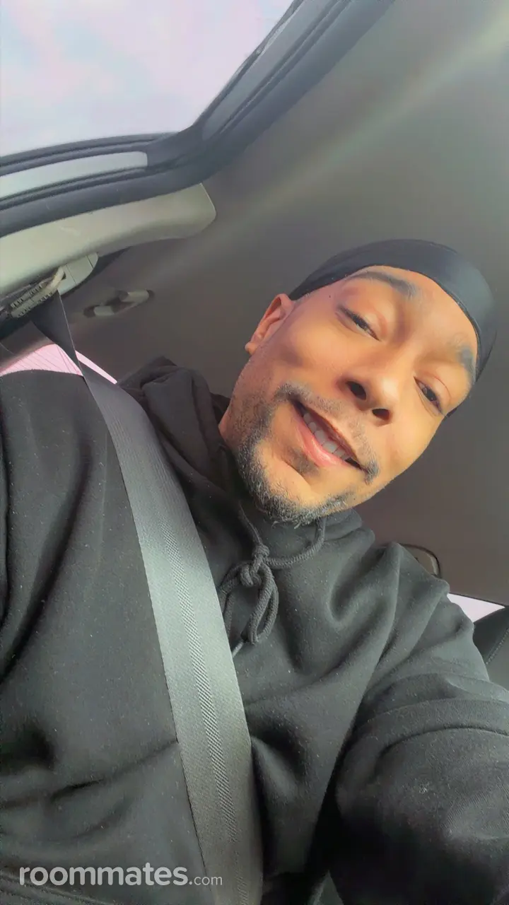 Profile photo 1 of 1