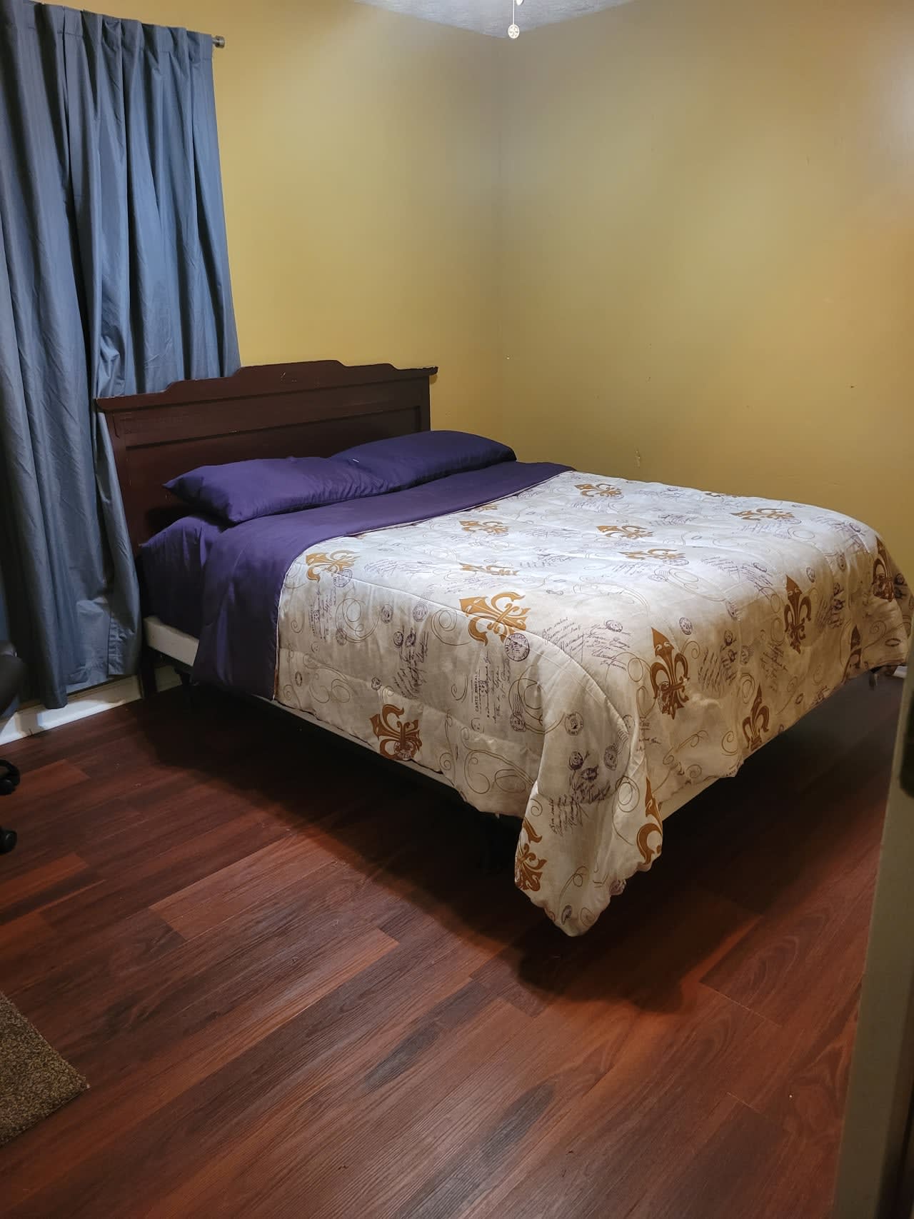 Profile photo 4 of 5