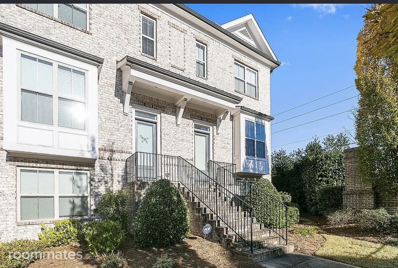 Profile photo 2 of 3