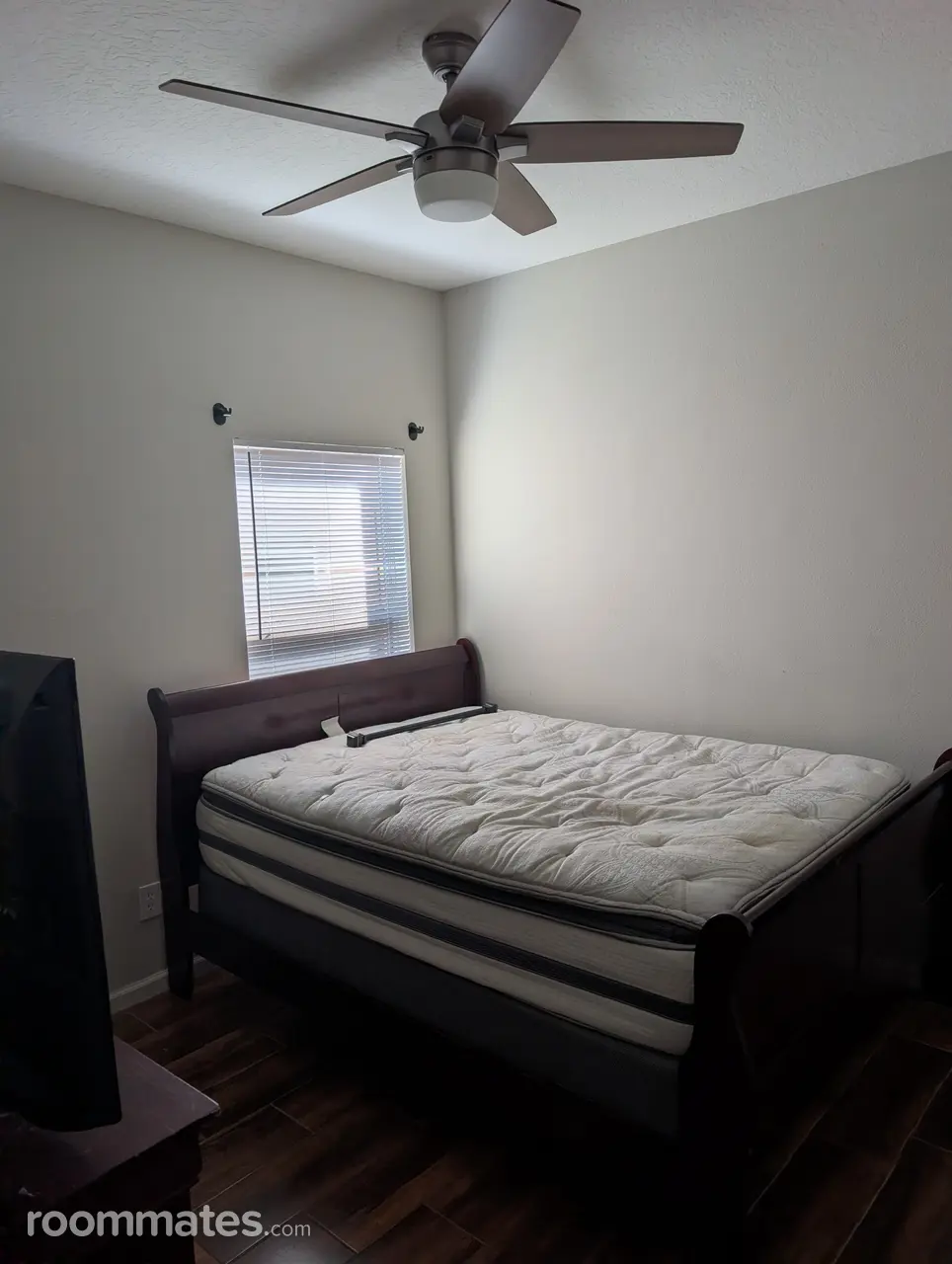 Profile photo 2 of 3