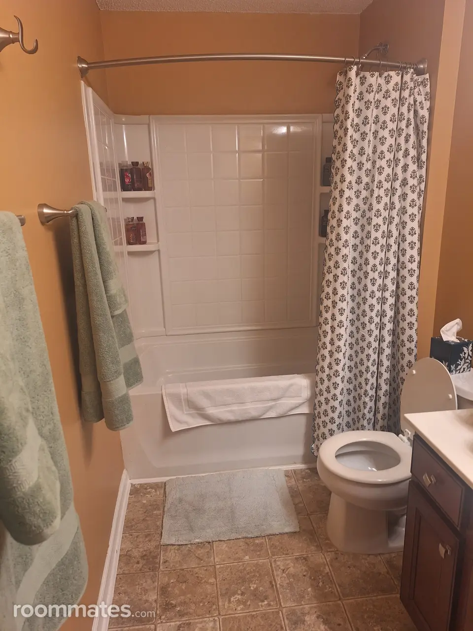 Profile photo 3 of 10