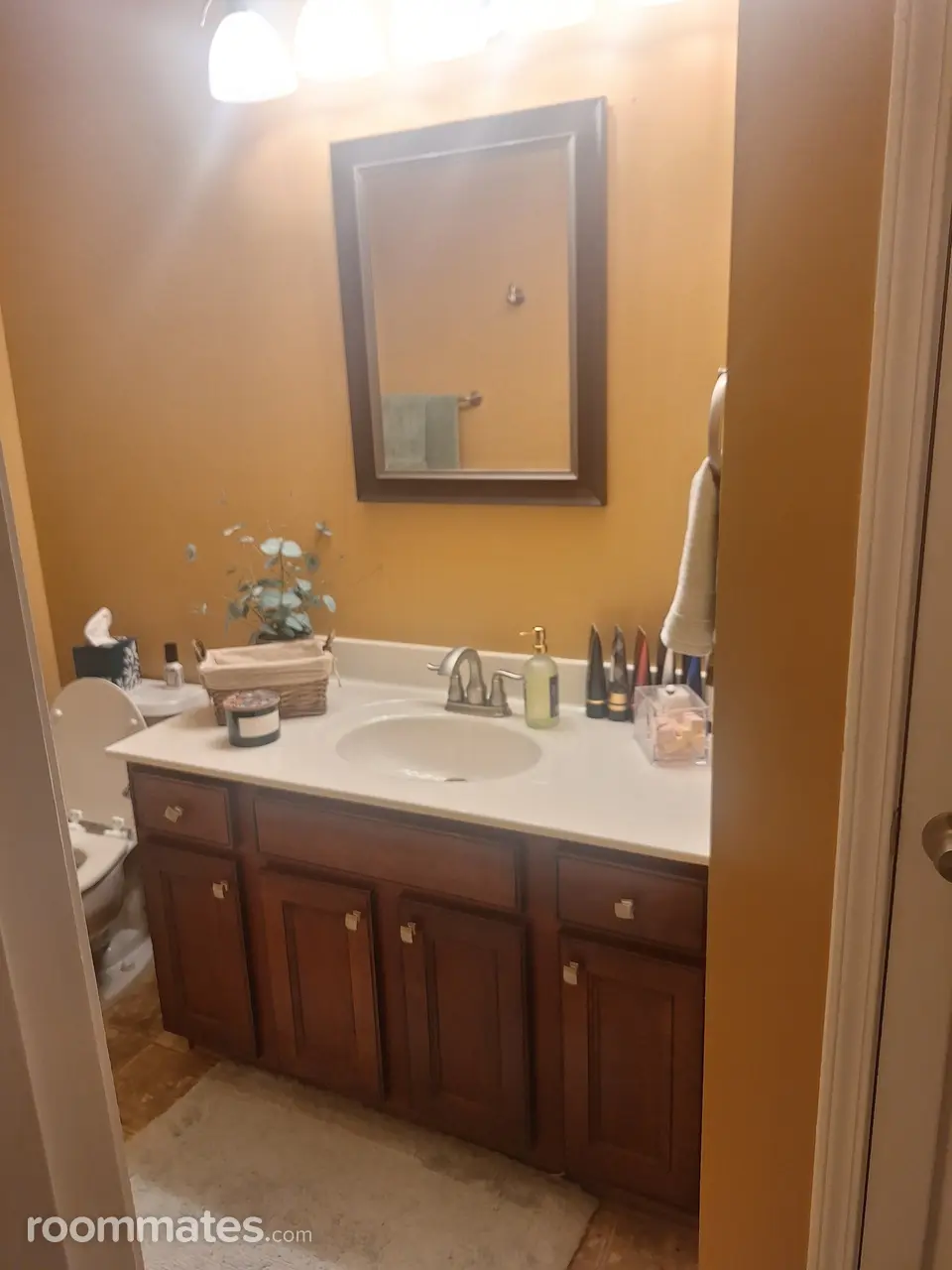 Profile photo 7 of 10