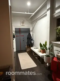 Room for rent in Newport KY $1350, apartment