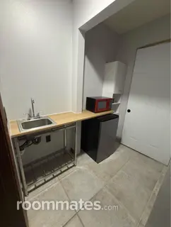 Room for rent in Palm Bay FL $800, house