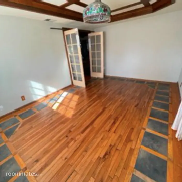 Room for rent in Northridge, CA $1350, house