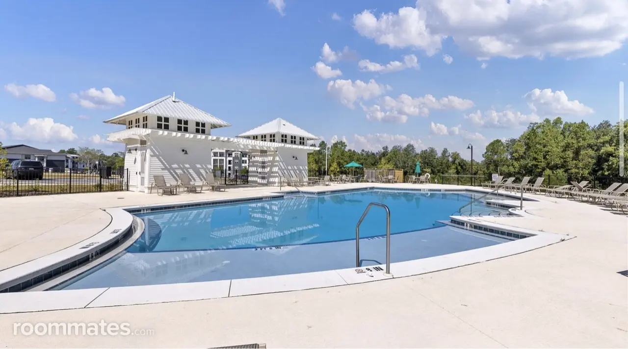 Profile photo 2 of 3