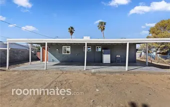 Room for rent in Twentynine Palms CA $500, house