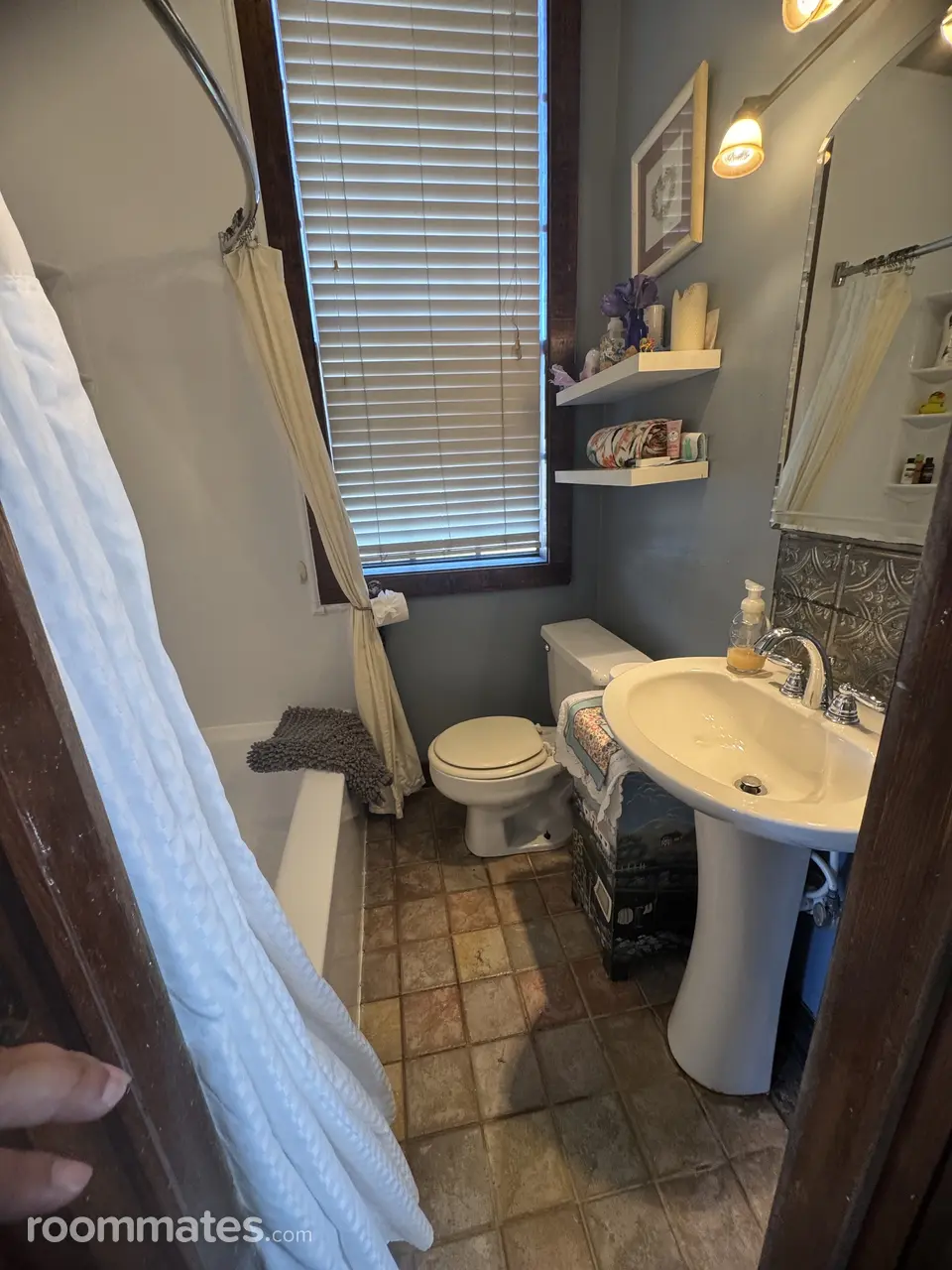 Profile photo 9 of 10