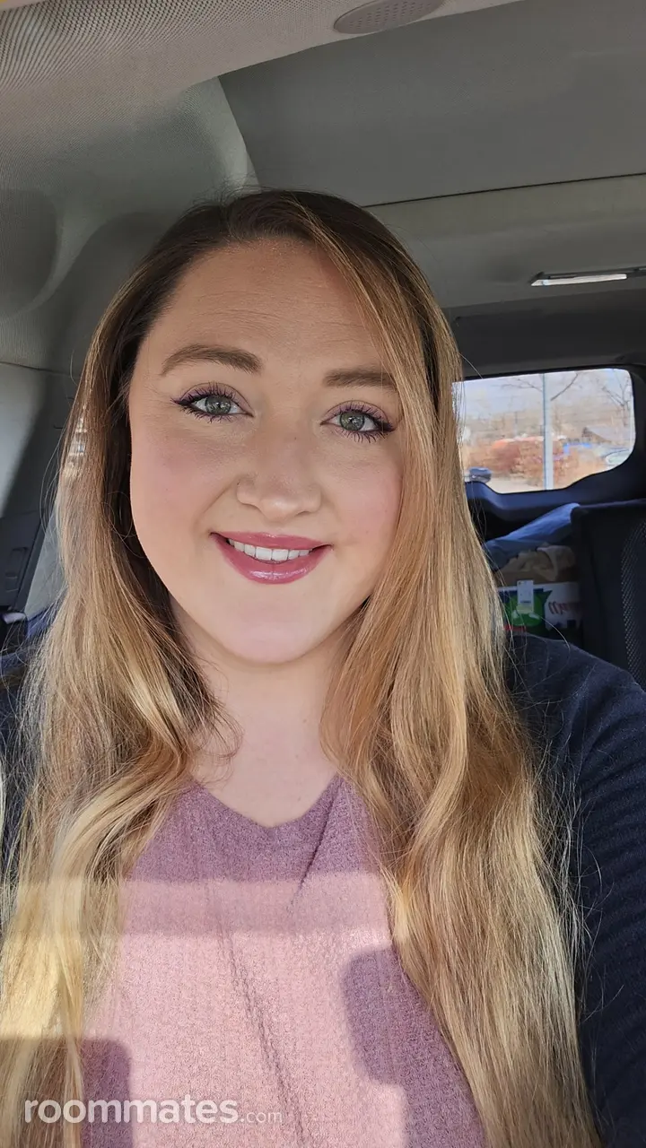 Profile photo 12 of 18