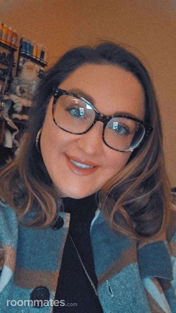 Profile photo 18 of 18