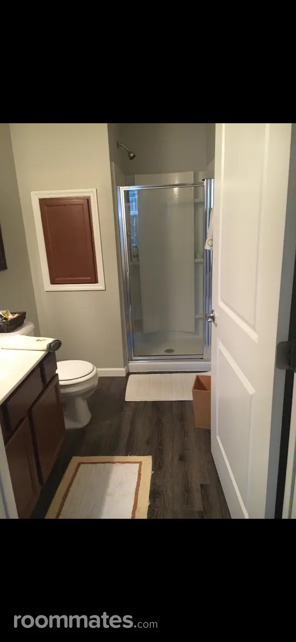 Profile photo 5 of 8