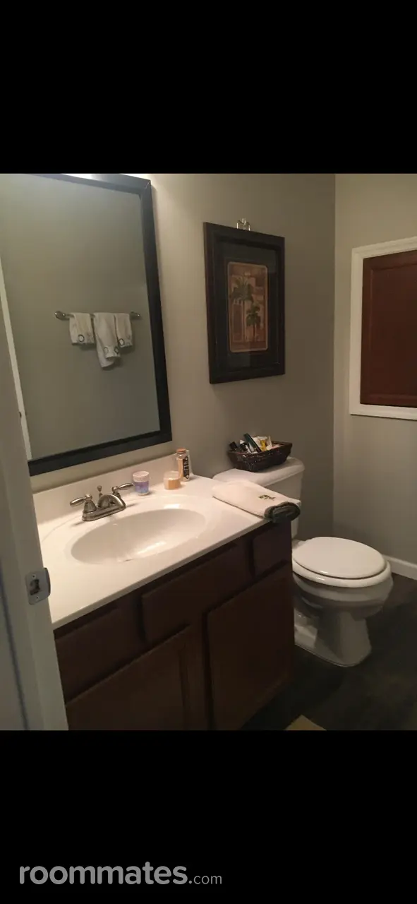 Profile photo 4 of 8