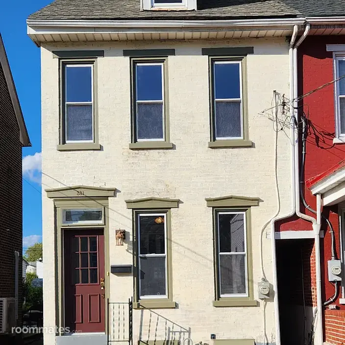 Room for rent in Pottstown, PA $1000, house
