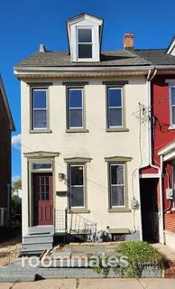 Room for rent in Pottstown, PA $1000, house