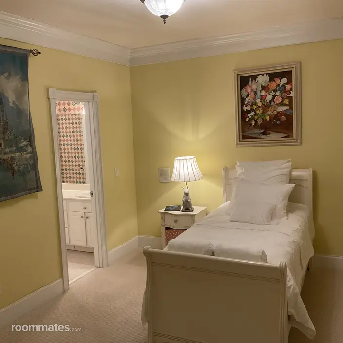 Room for rent in Matthews, NC $1000, house