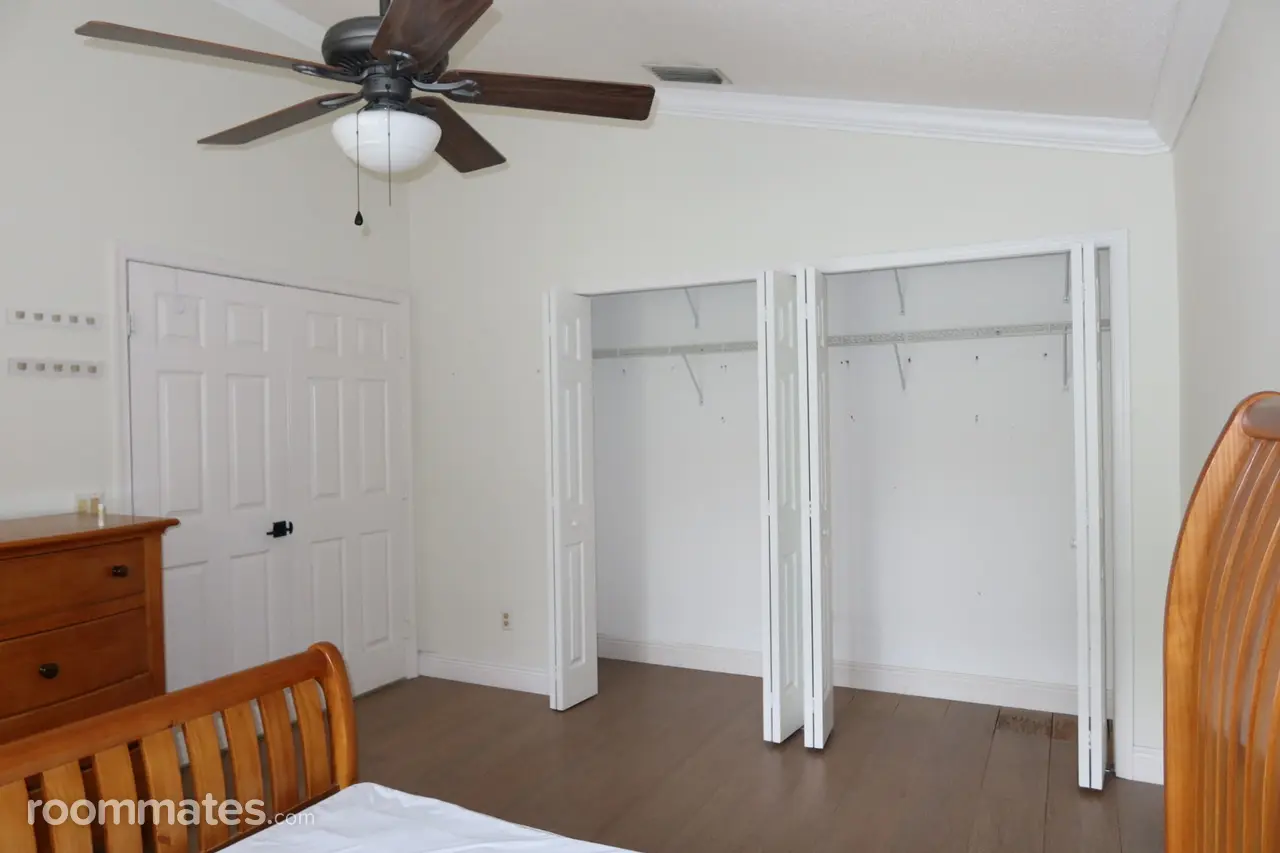 Profile photo 1 of 16