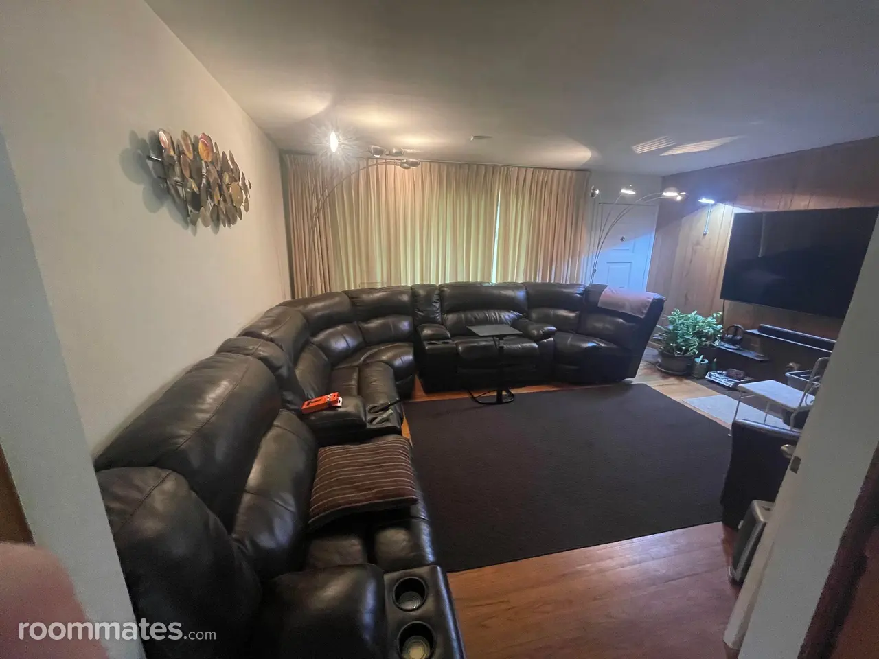 Profile photo 4 of 6