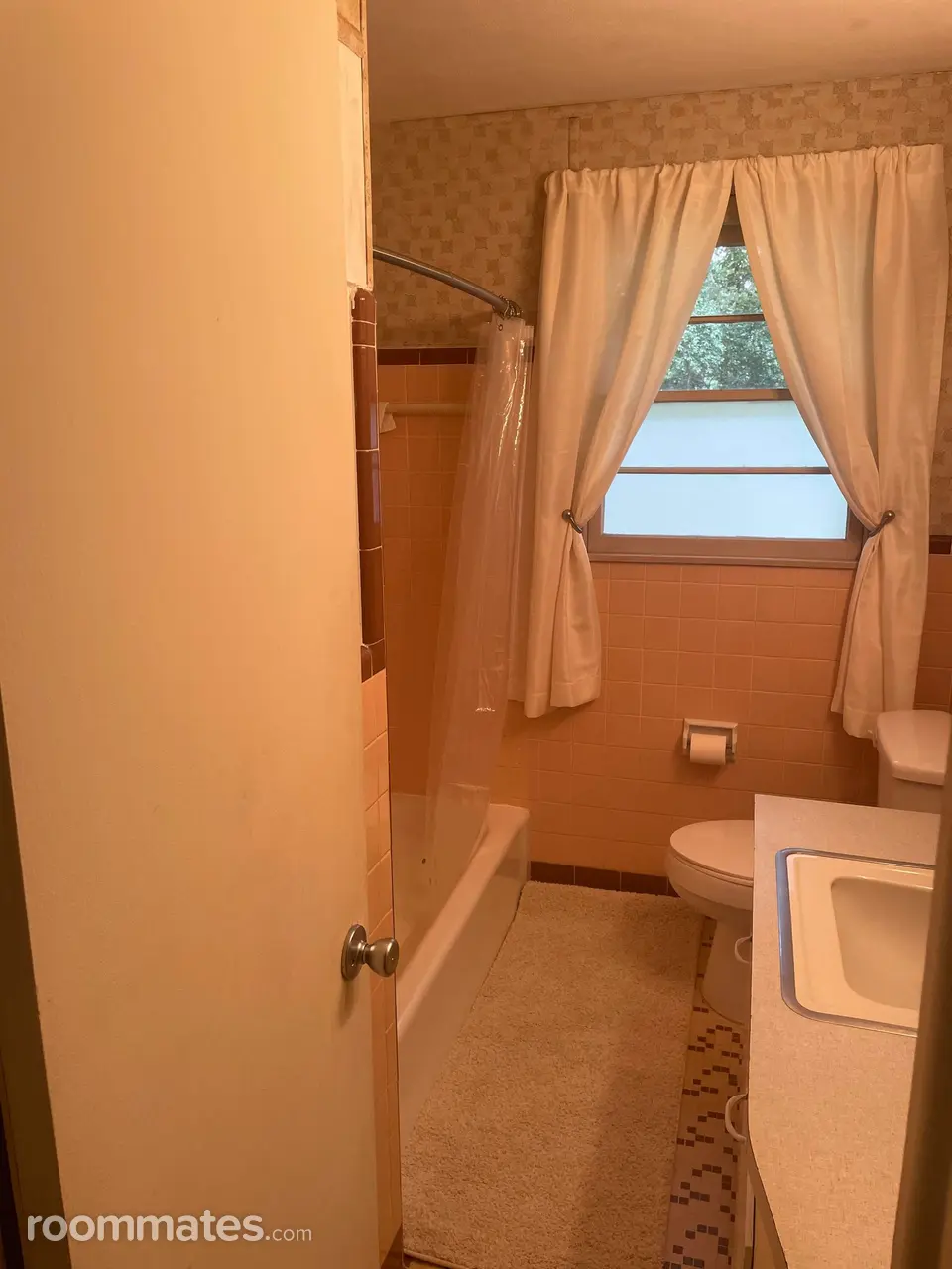 Profile photo 3 of 6