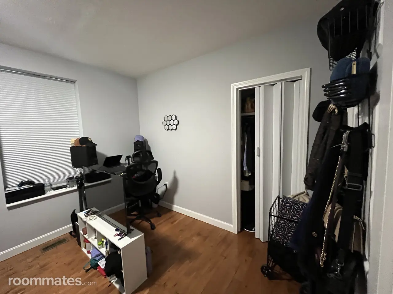 Profile photo 7 of 8