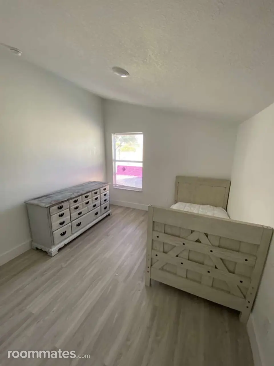 Profile photo 1 of 18