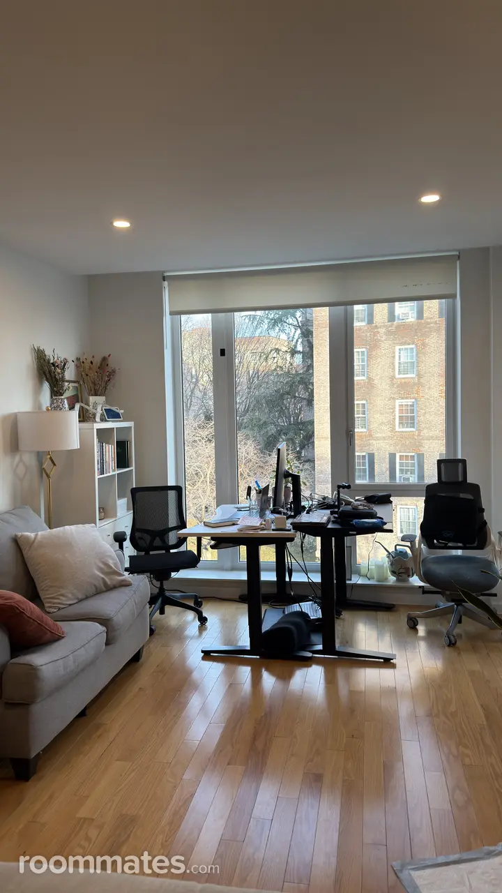 Profile photo 9 of 12