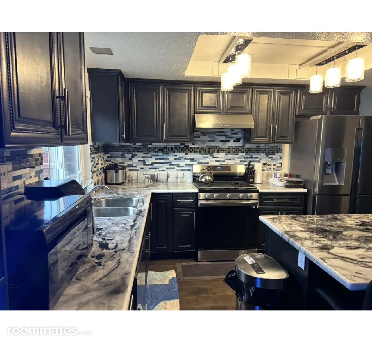 Profile photo 7 of 14