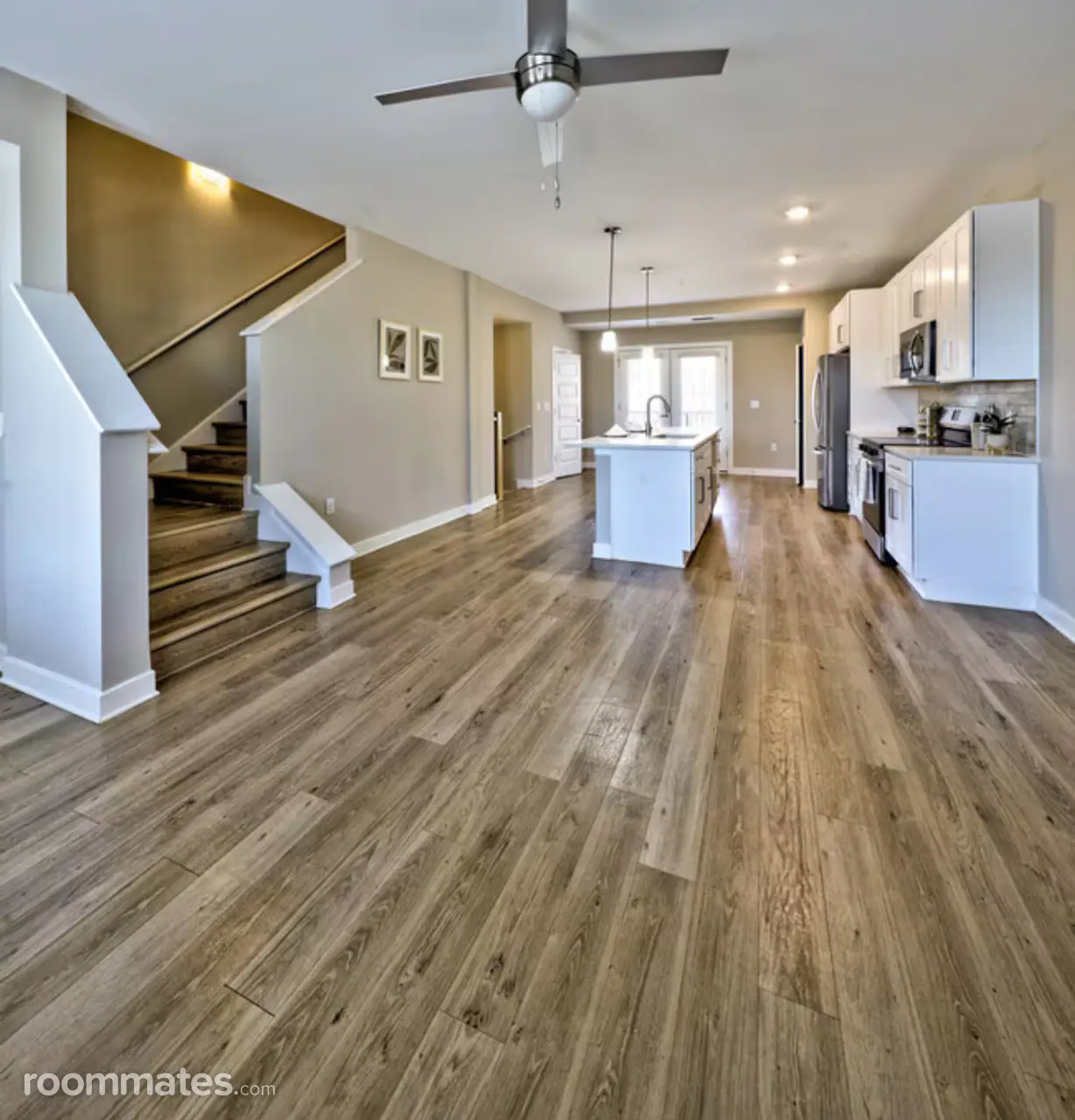 Profile photo 1 of 6