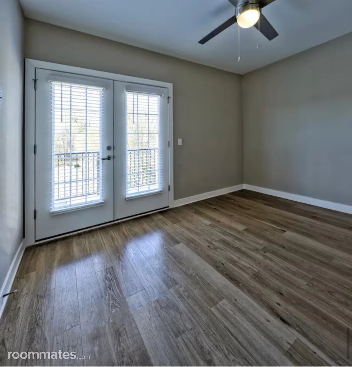 Profile photo 2 of 6