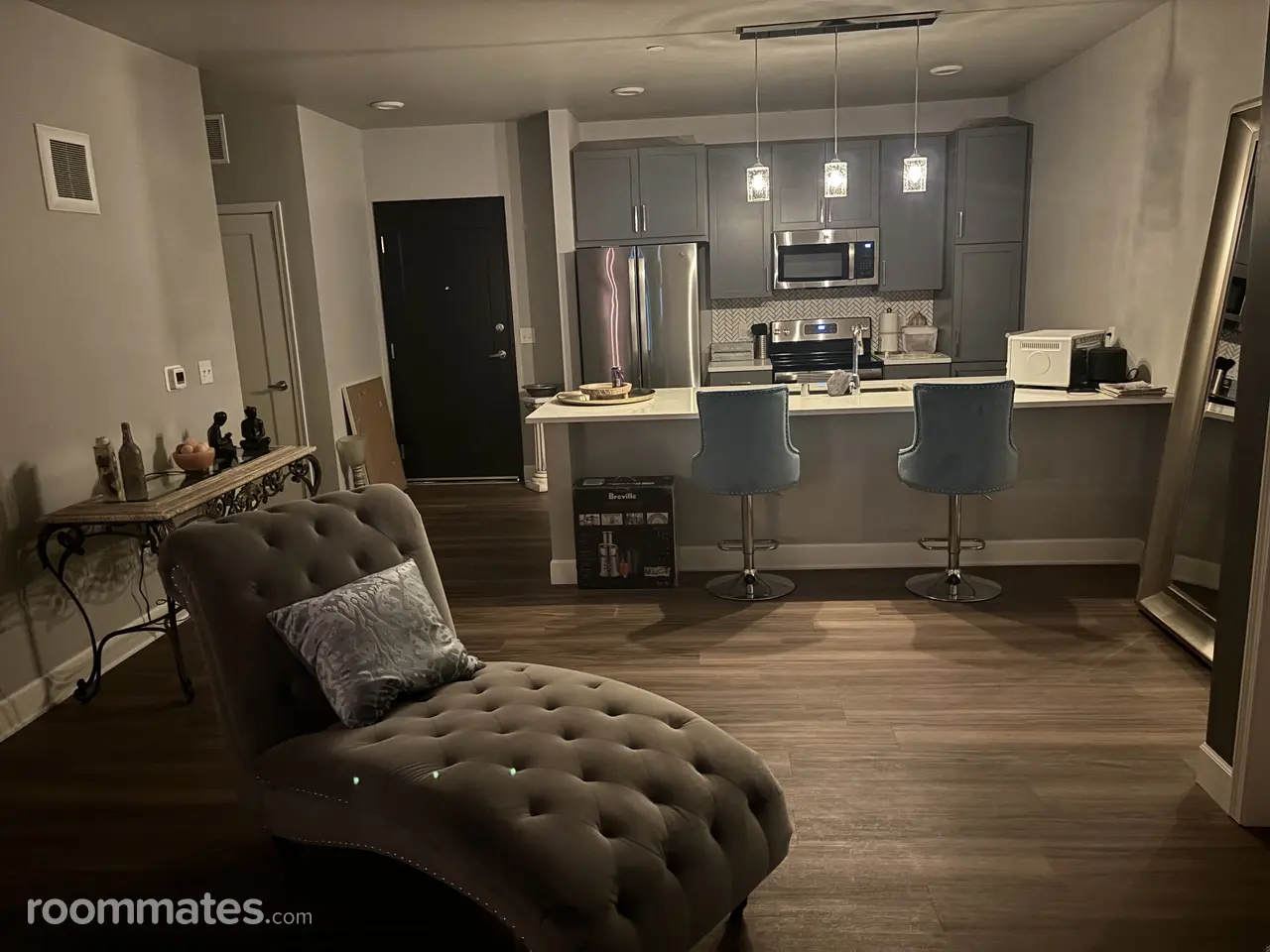 Profile photo 4 of 5