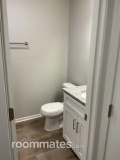 Room for rent in Belton, MO $700, townhouse