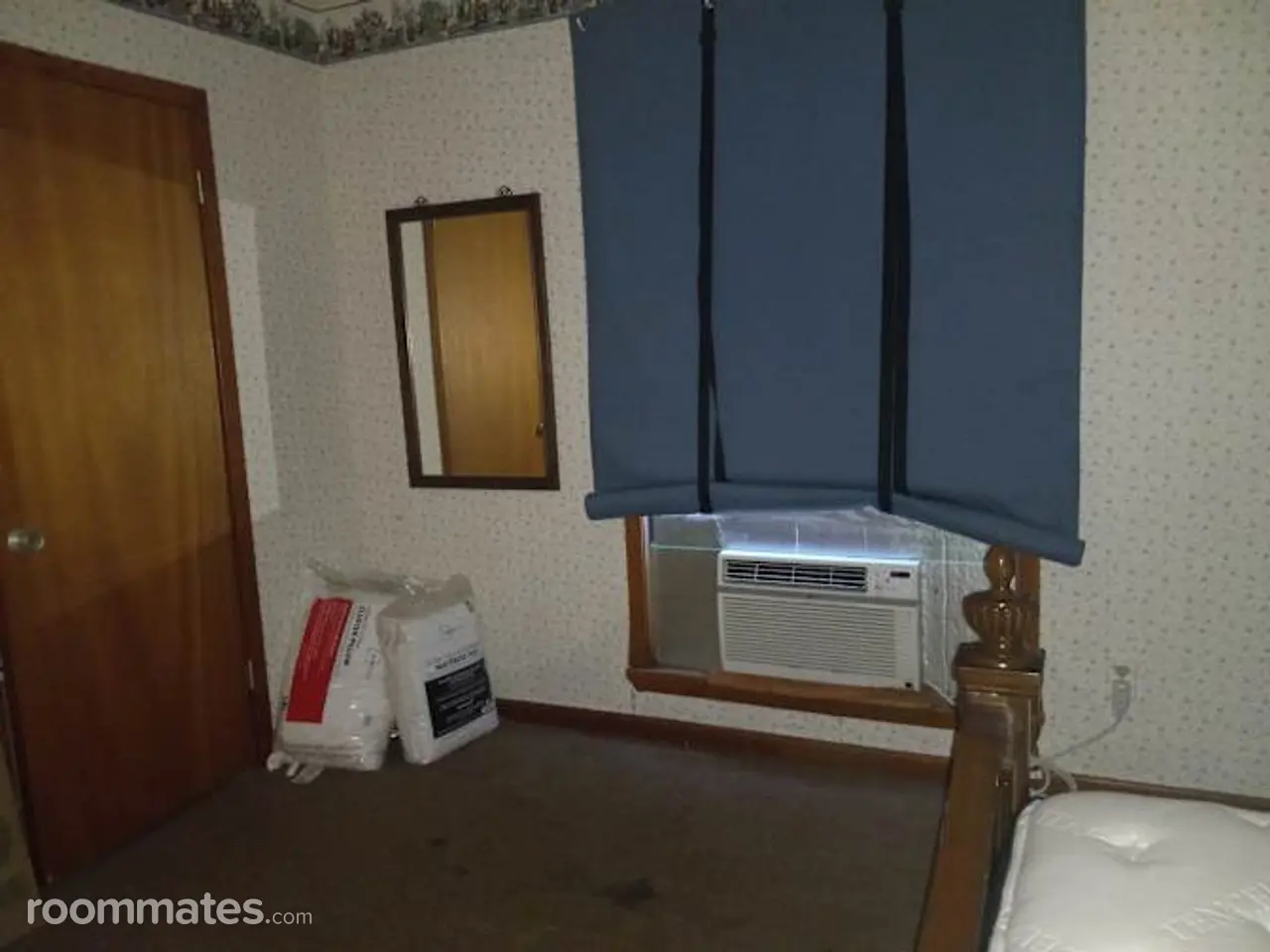 Profile photo 3 of 8