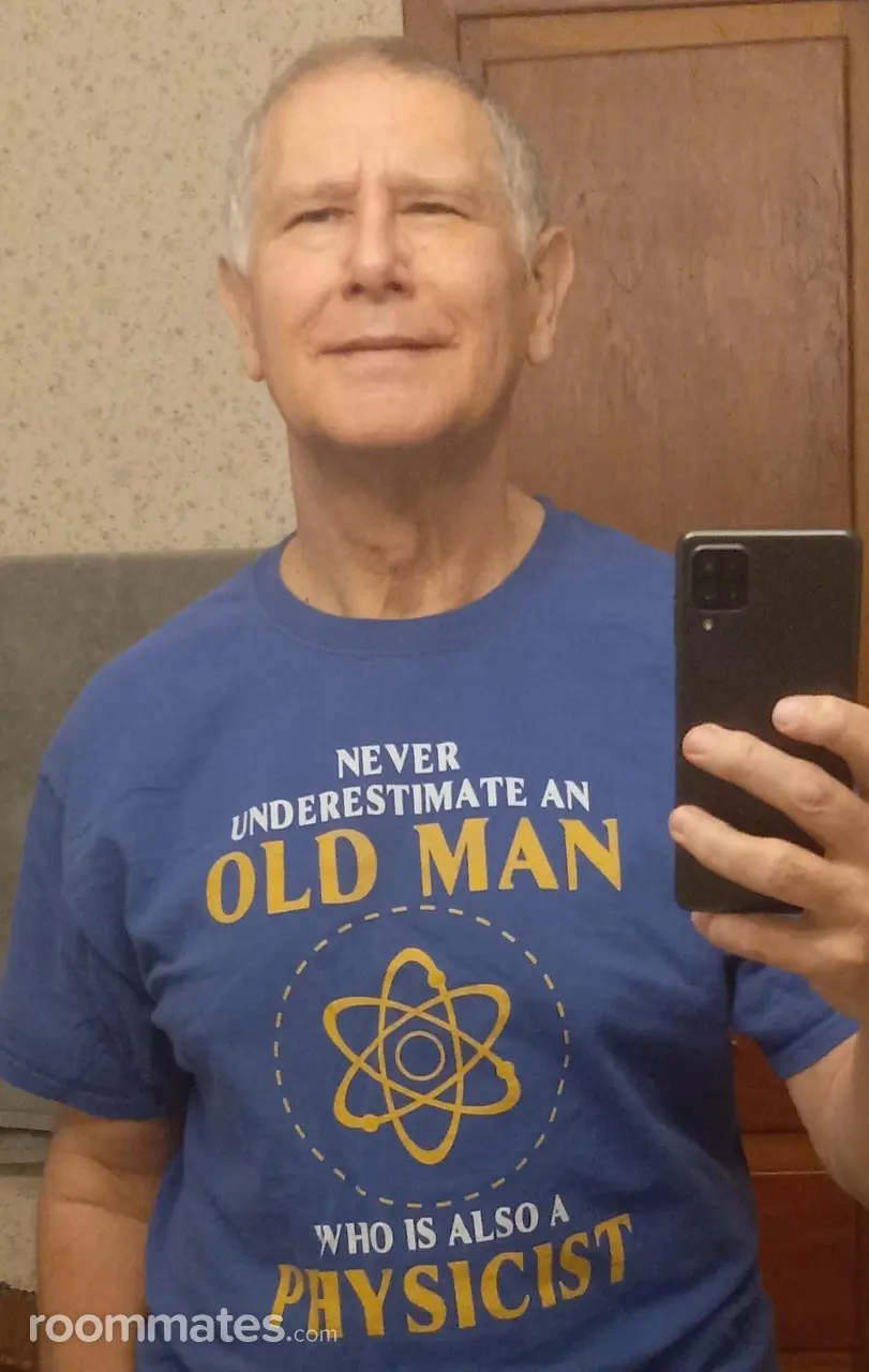 Profile photo 7 of 8