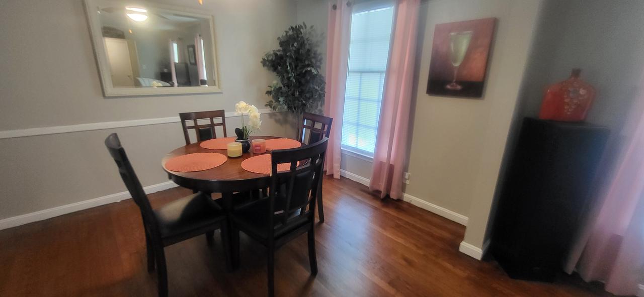 Profile photo 9 of 10