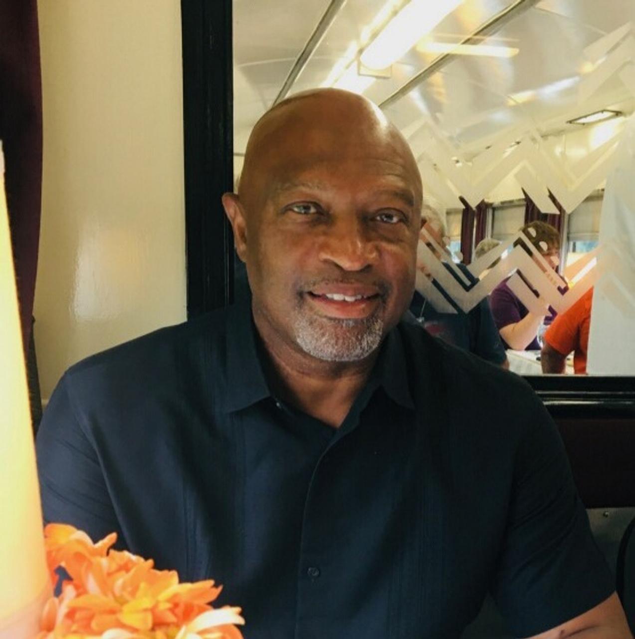 Profile photo 10 of 10