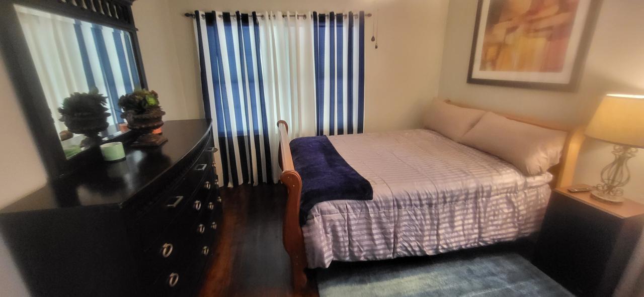 Profile photo 7 of 10